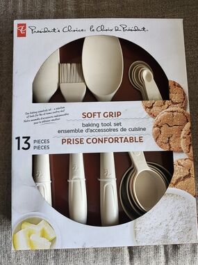 Soft Grip 13-Piece Baking Tool Set - Cream